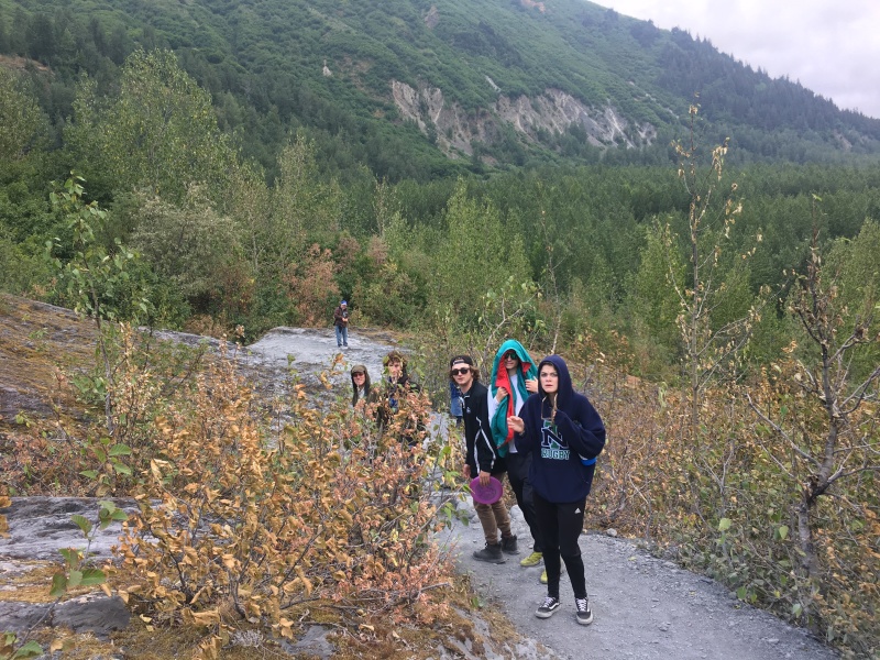 2019/07(July)/Jim-Janeen-50th-Anniversary-Alaska-Cruise/12_Seward/800x600_2019-07-12 07-50th-anniversary-cruise-Seward-to-Anchorage-39-Exit-Glacier-Travis-Chance-Vale-Dax-Kyla.JPG